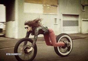 Žena motorka